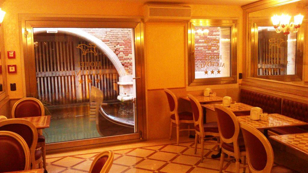 Hotel Alcyone Venecia Exterior foto